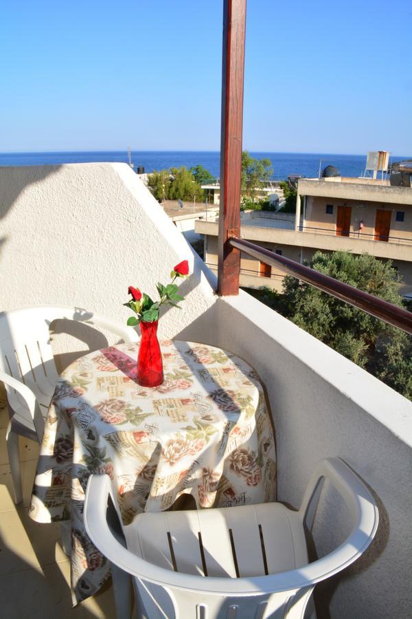 Voula Apartments Agia Marina  Екстер'єр фото