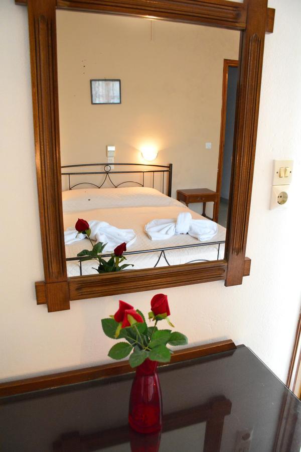 Voula Apartments Agia Marina  Екстер'єр фото